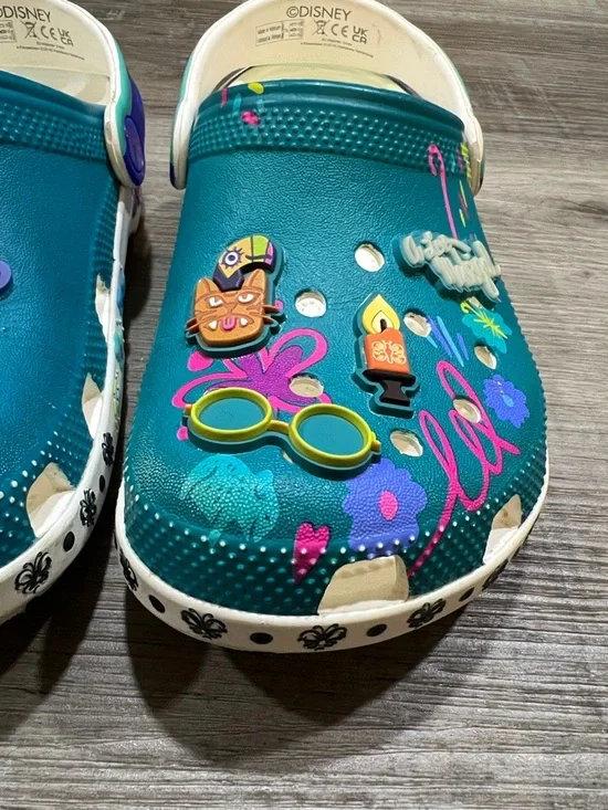 CROCS Disney Encanto size J2 - Picture 3 of 11